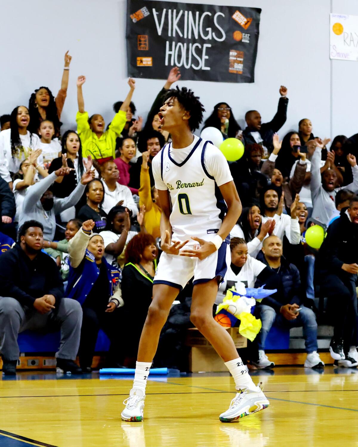 Tajh Ariza is fired up as St. Bernard upsets 24-1 Bishop Montgomery to pull into a first-place tie in the Del Rey League.