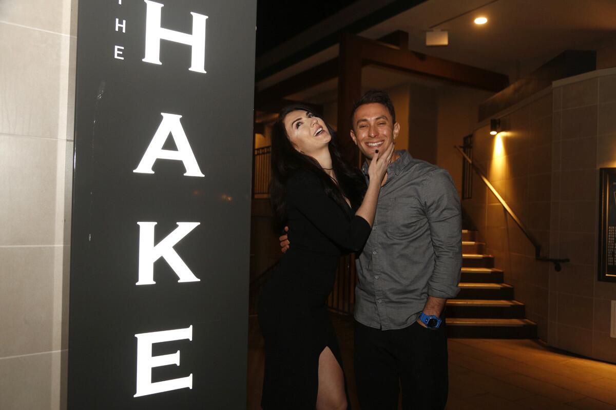 Blind daters Zlata Sushchik and Scott Schindler at The Hake in La Jolla. (David Brooks / Union-Tribune)
