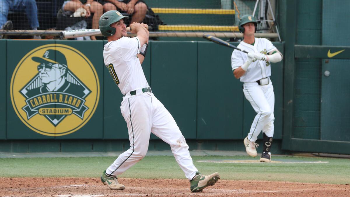 Hunter Jr. set to play baseball for Notre Dame