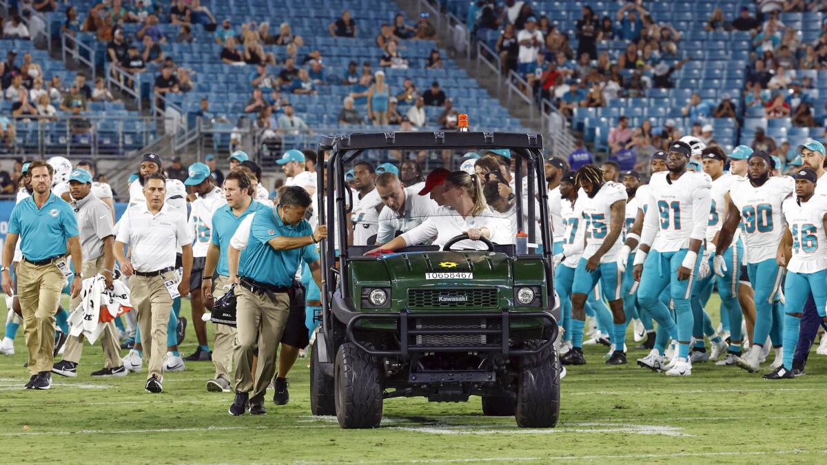 Jaguars, Dolphins decision to call off game in light of Daewood