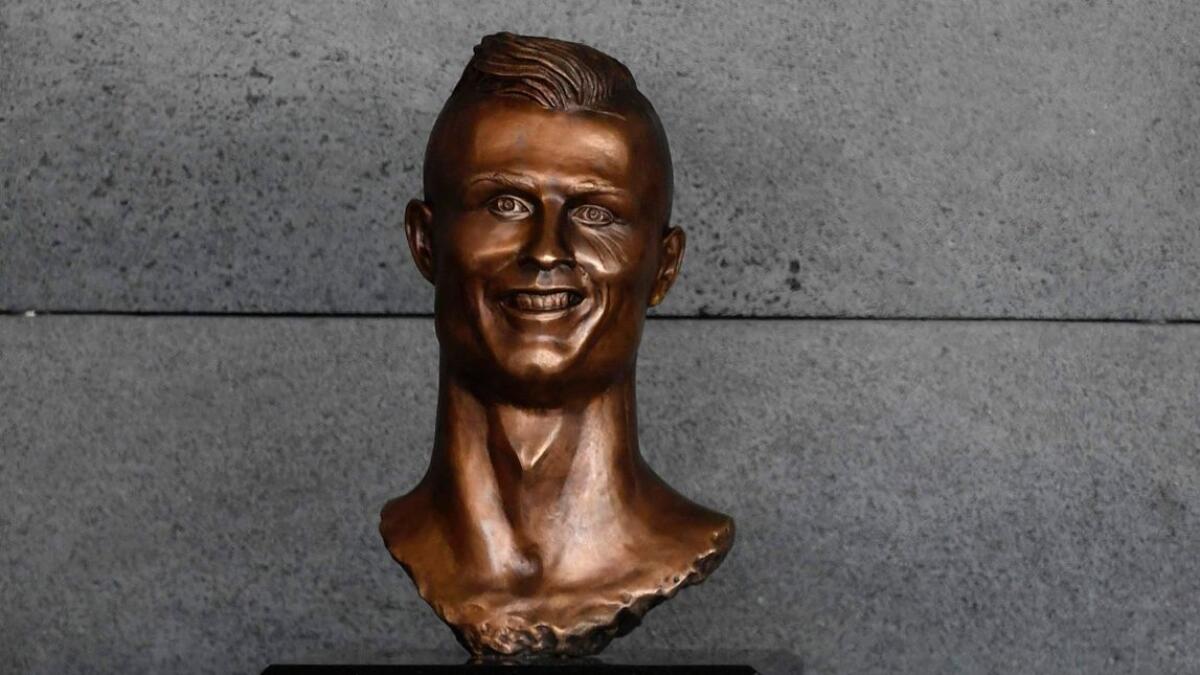 A bust of Cristiano Ronaldo at a Portuguese airport.