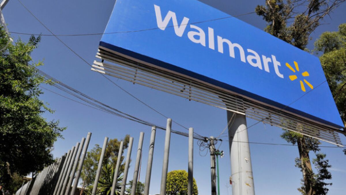 Wal-Mart reports disappointing first quarter earnings.