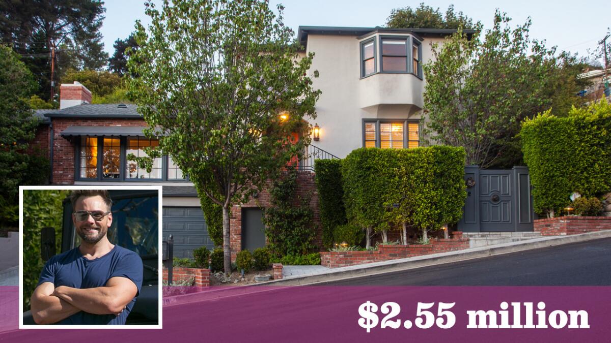 Comedian and actor Joel McHale has sold his home in historic Los Feliz for $2.55 million, or $155,000 over the asking price.