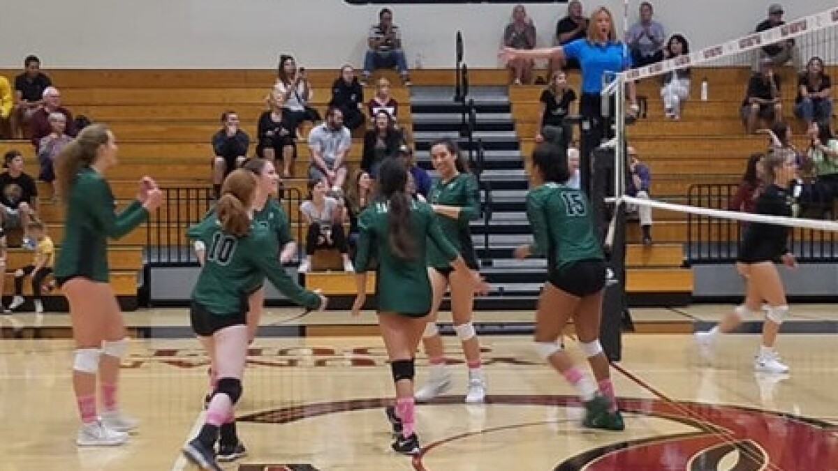 Sage Hill Girls Volleyball Beats Oaks Christian In Cif Division 3 Wild Card Round Los Angeles Times