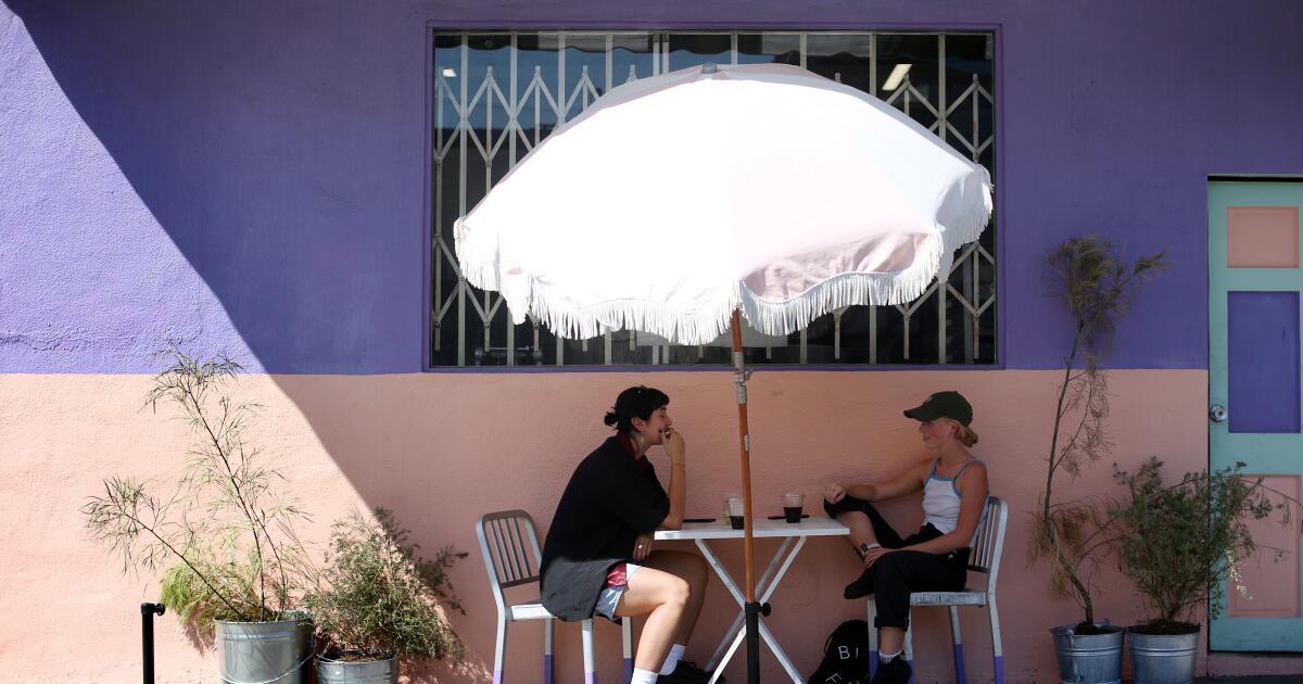 Café Tropical, a Cuban staple in Silver Lake, is closing its doors