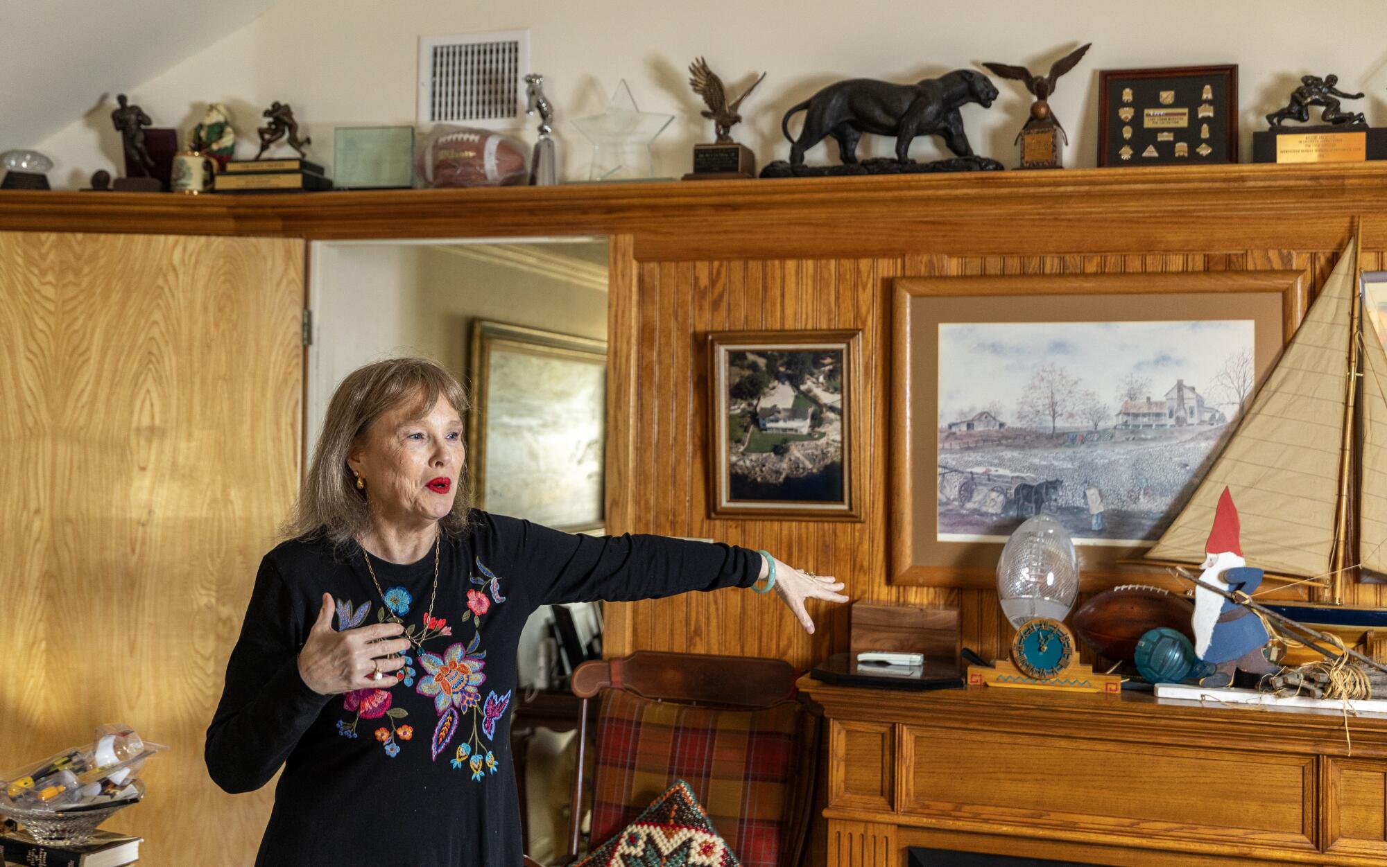 কিথ জ্যাকসনের পরিবার তার স্মৃতিকে বাঁচিয়ে রাখে, বিশেষ করে রোজ বোলের সময় কিথ জ্যাকসনের পরিবার তার স্মৃতিকে বাঁচিয়ে রাখে, বিশেষ করে রোজ বোলের সময়