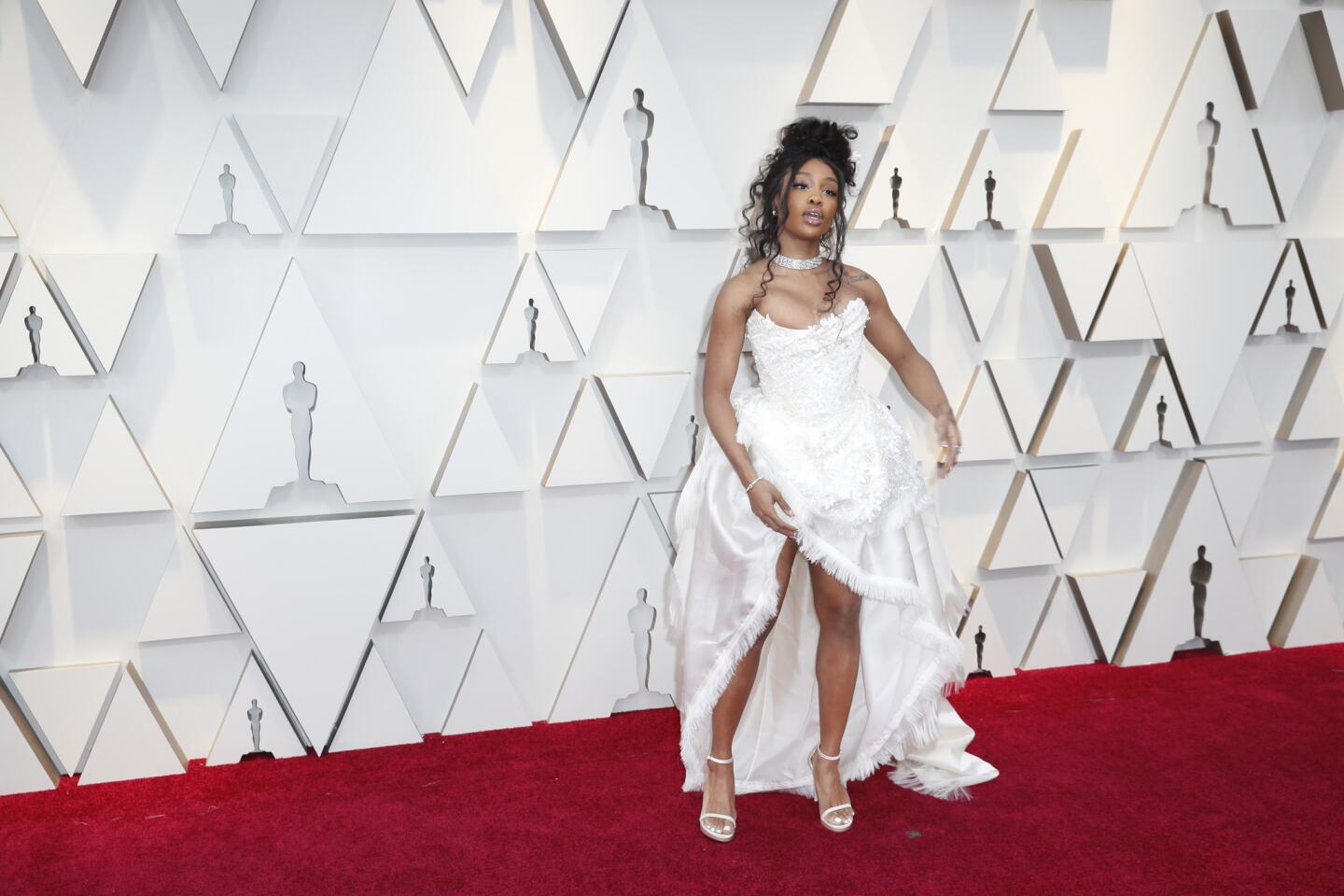 MISS: SZA misses the mark in an all-over-the-place high-low couture number by legendary designer Vivienne Westwood.