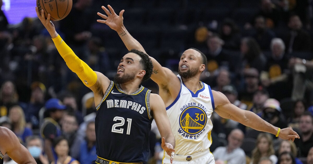 Curry y Warriors remontan ante Grizzlies para 3-1 en serie - San Diego Union-Tribune en Español