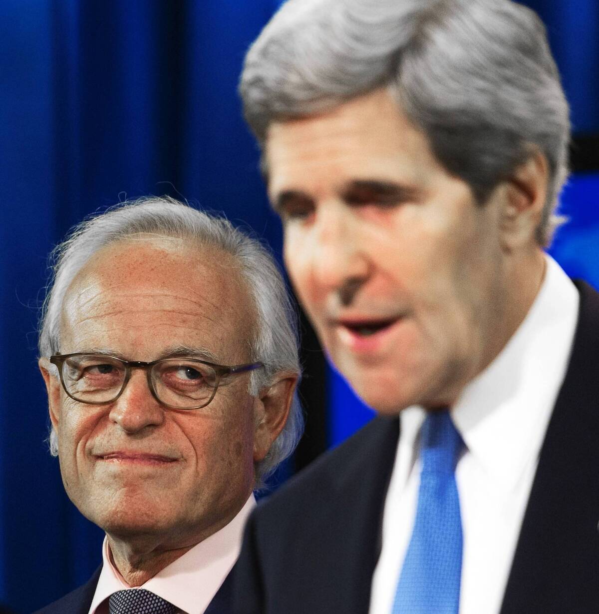 Secretary of State John F. Kerry announces the appointment of Martin Indyk, left, a former U.S. ambassador to Israel, as the new special envoy to oversee Israeli-Palestinian talks.