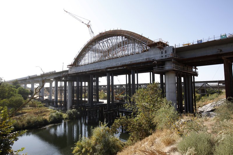 High-speed rail to run on a single track in Central Valley as overall cost rises