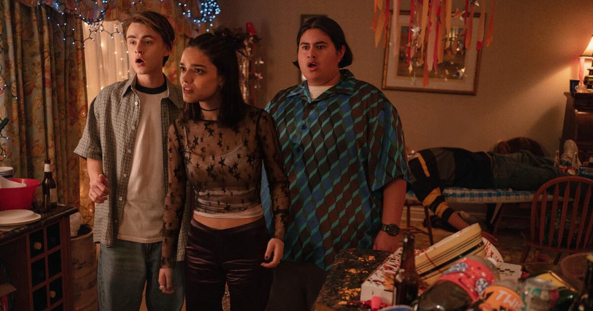 Review: Reconceiving the scare that wasn't, 'Y2K' is horror-comedy for nostalgic millennials