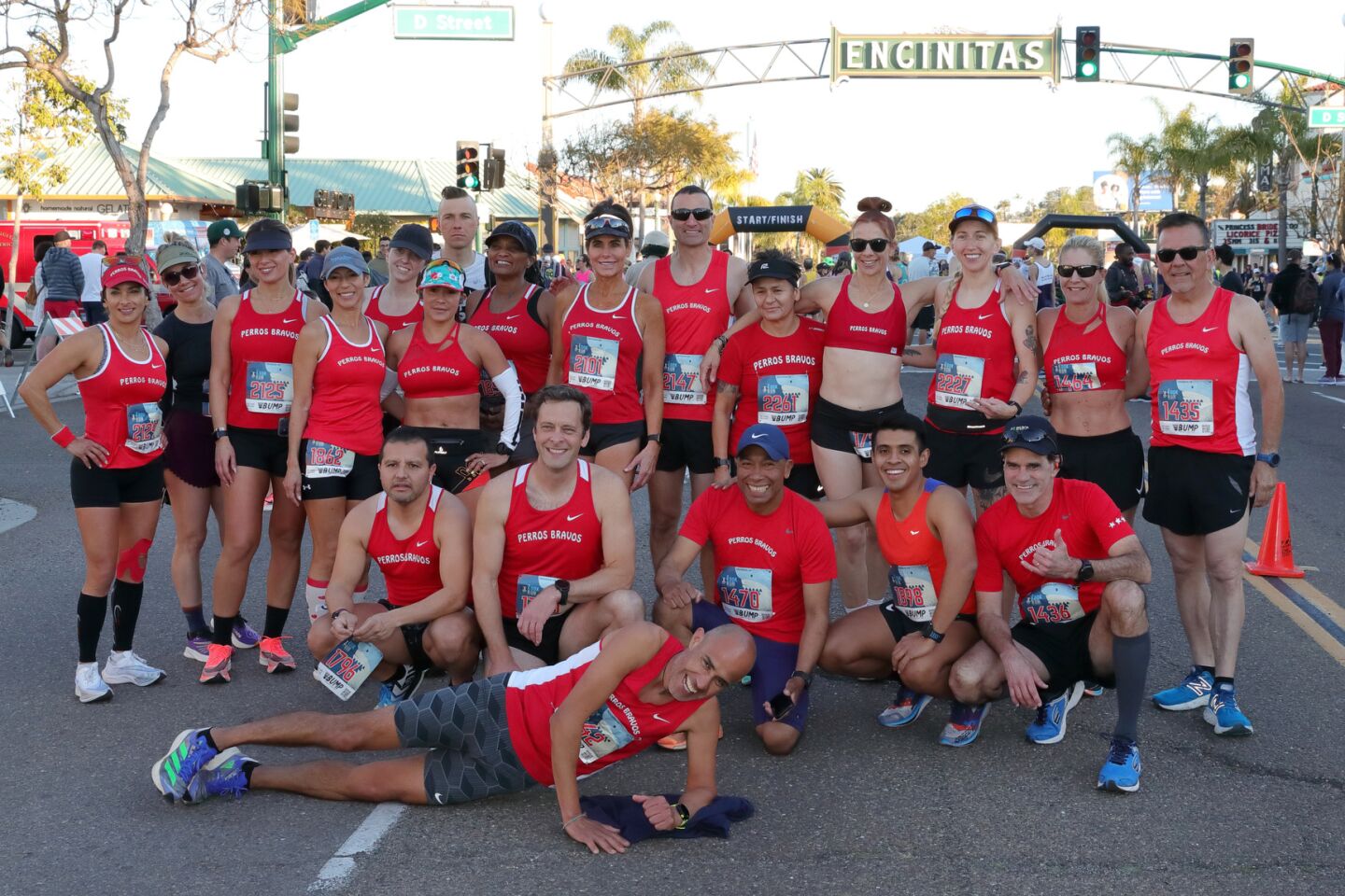 Participants from the Perros Bravos Running Club