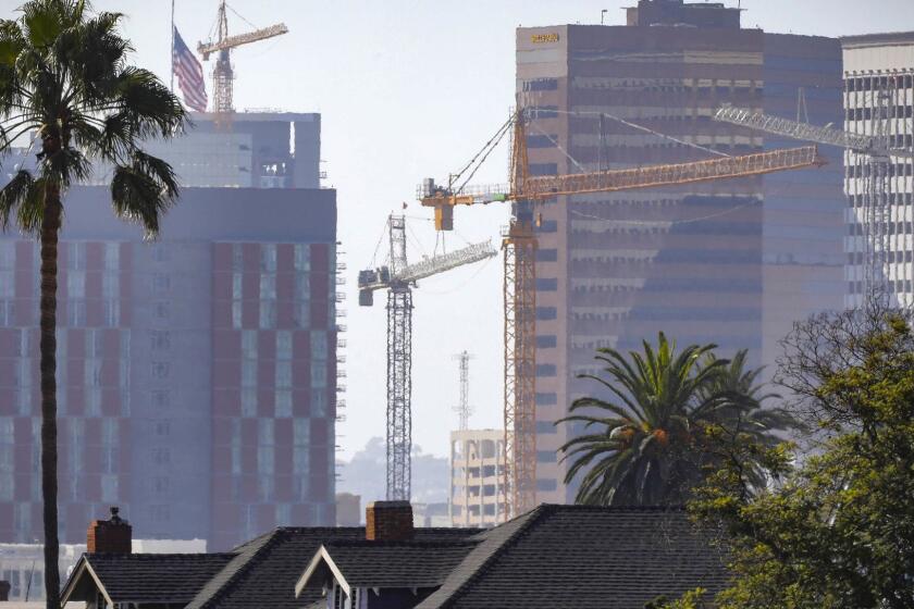 SAN DIEGO, CA 9/12/2018: Construction cranes in downtown San Diego reflect the development going on. Photo by Howard Lipin/San Diego Union-Tribune/Mandatory Credit: HOWARD LIPIN SAN DIEGO UNION-TRIBUNE/ZUMA PRESS