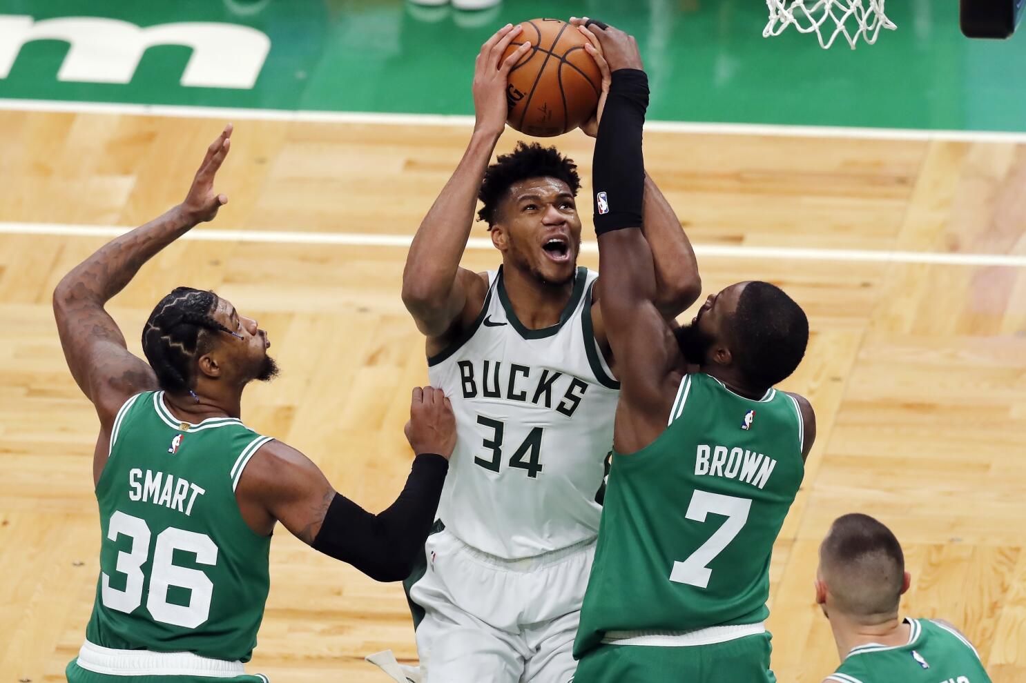 Mitchell has 36 points, leads Cavaliers past Giannis, Bucks