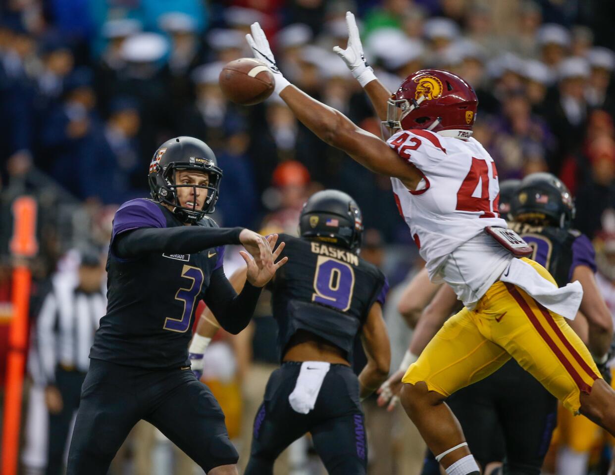 Jake Browning, Uchenna Nwosu