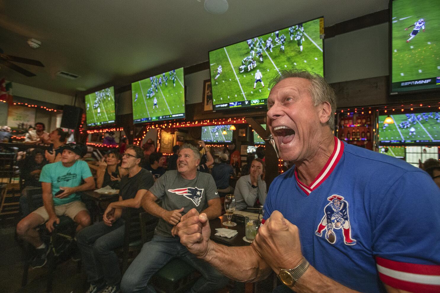 philadelphia eagles bar near me