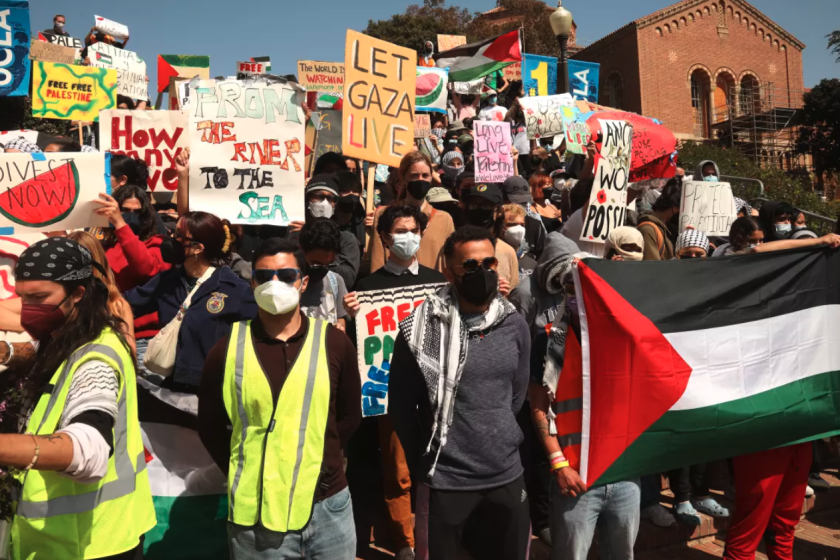 Manifestantes pro palestinos se manifiestan