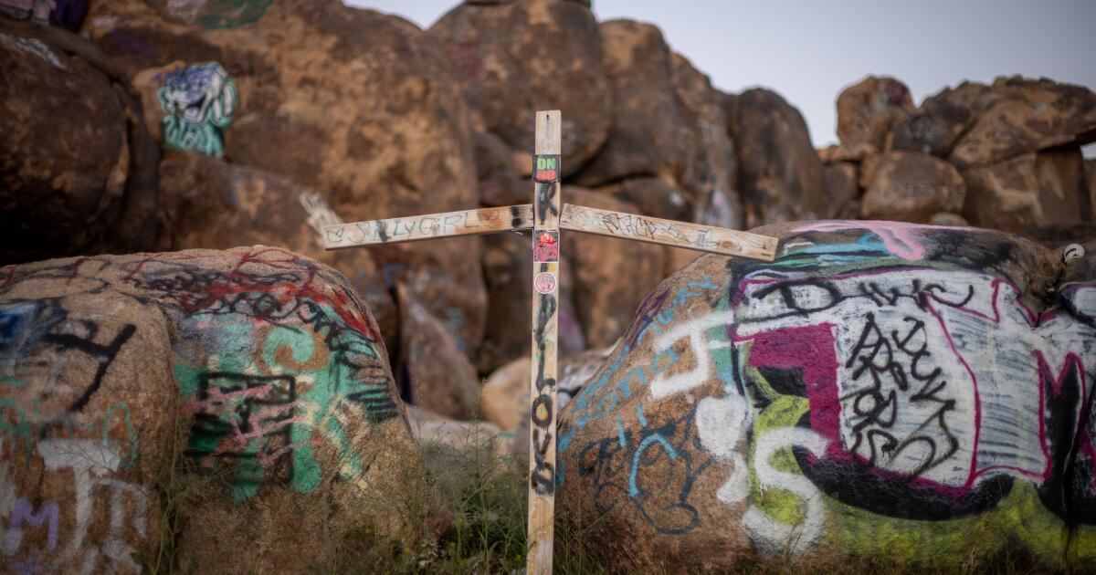 Il gagnait sa vie en tant que représentant commercial de premier plan. Il a été retrouvé mort dans le désert