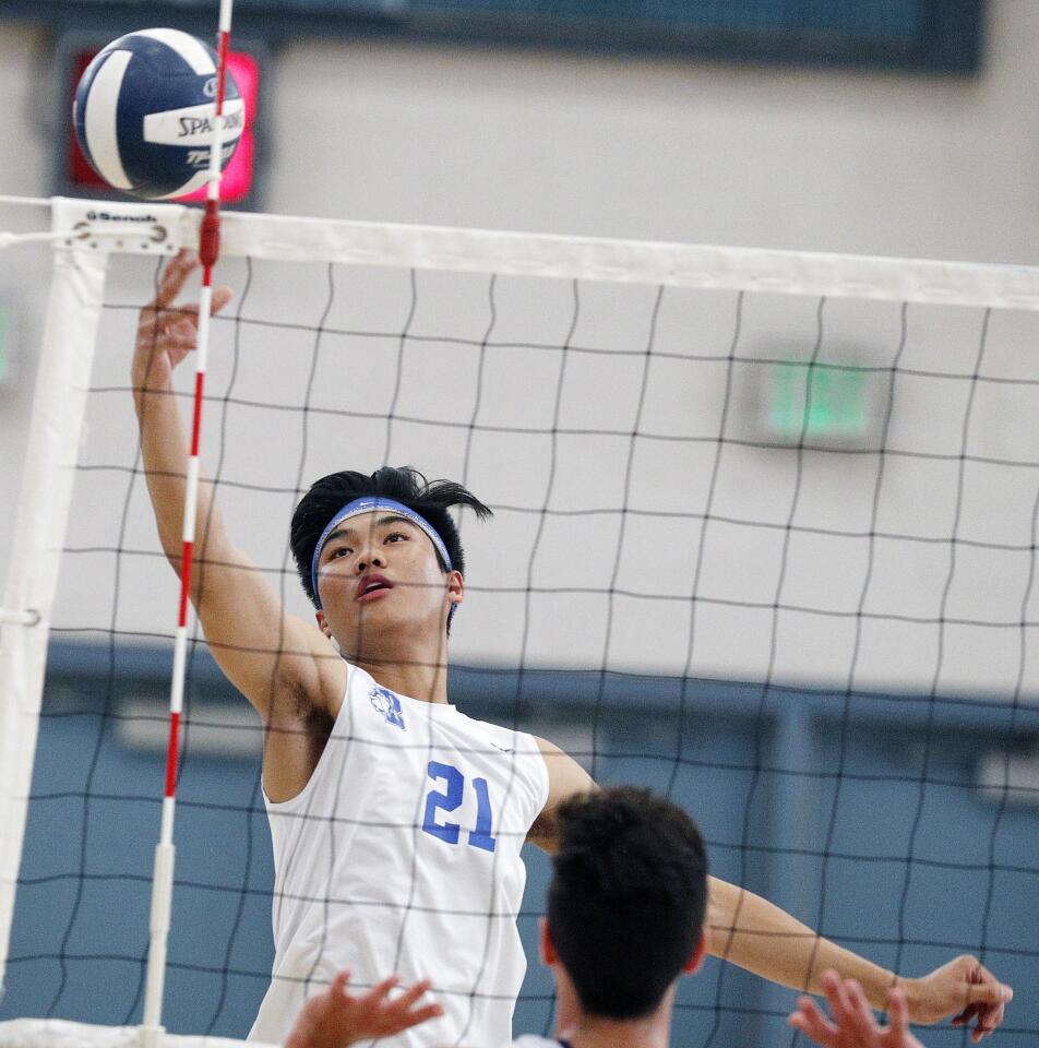 Photo Gallery: Crescenta Valley vs. Burbank in Pacific League boys’ volleyball