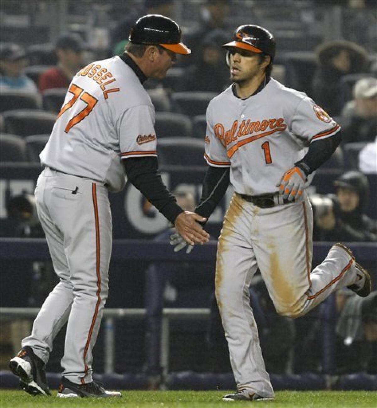 J. J. Hardy's Two Home Runs Help Keep the Orioles Unbeaten - The New York  Times