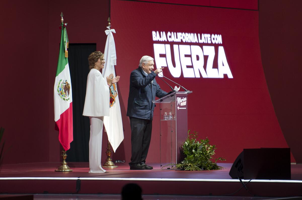 El presidente de México, Andrés Manuel López Obrador durante el informe de gobierno de la gobernadora Marina del Pilar Ávila