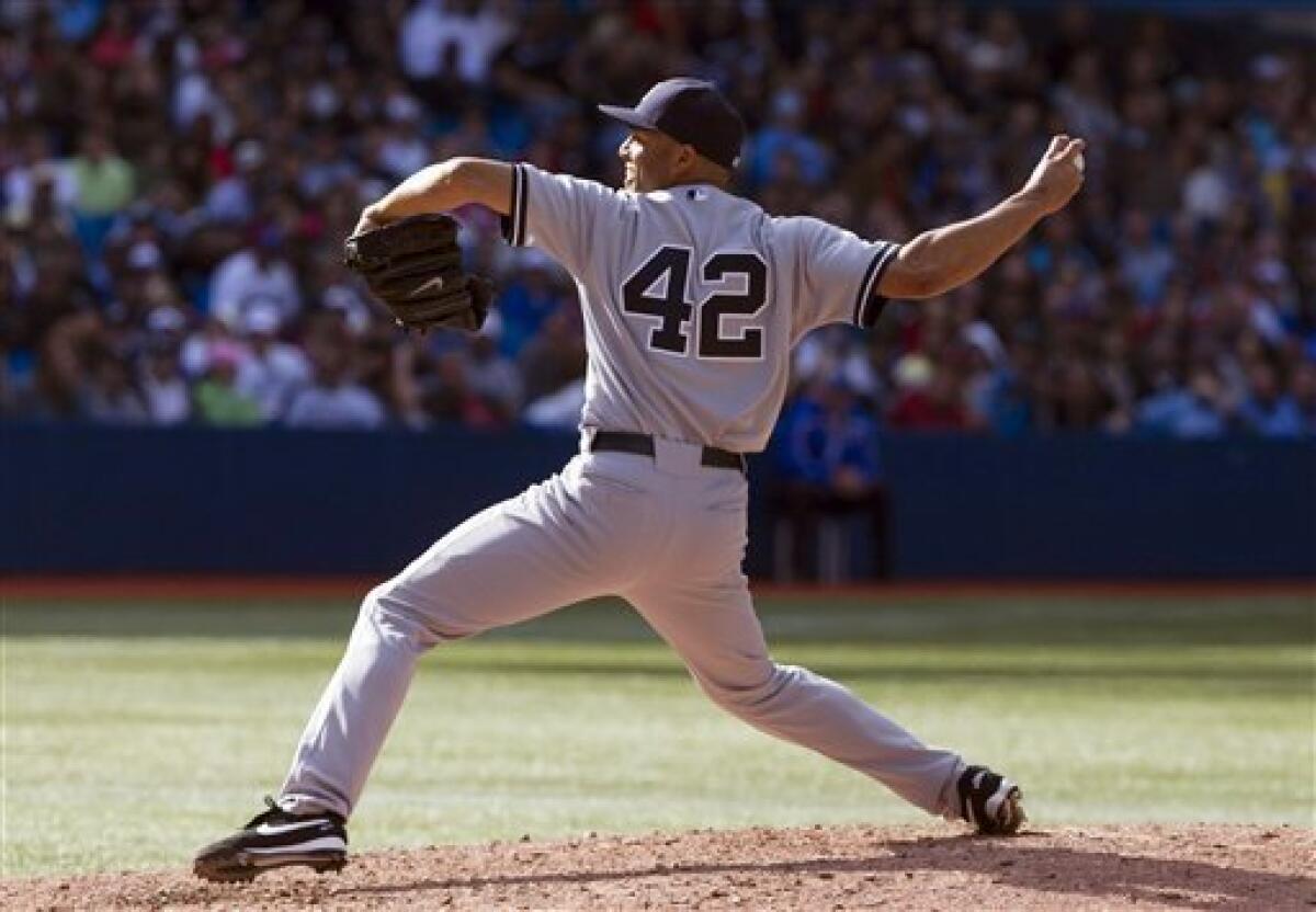 Mariano Rivera tied for all-time saves record after Yankee win