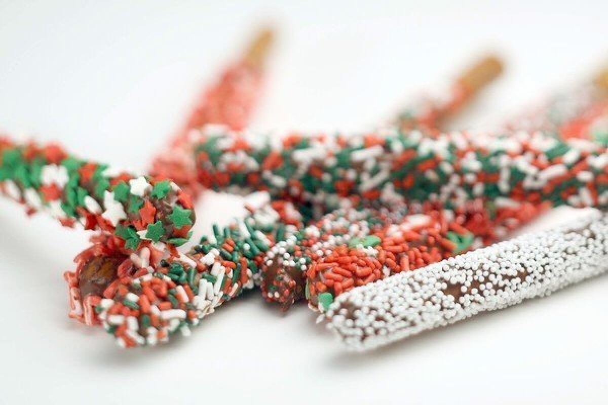 A great homemade gift idea project for the kids, mix and match decorations for colorful treats.