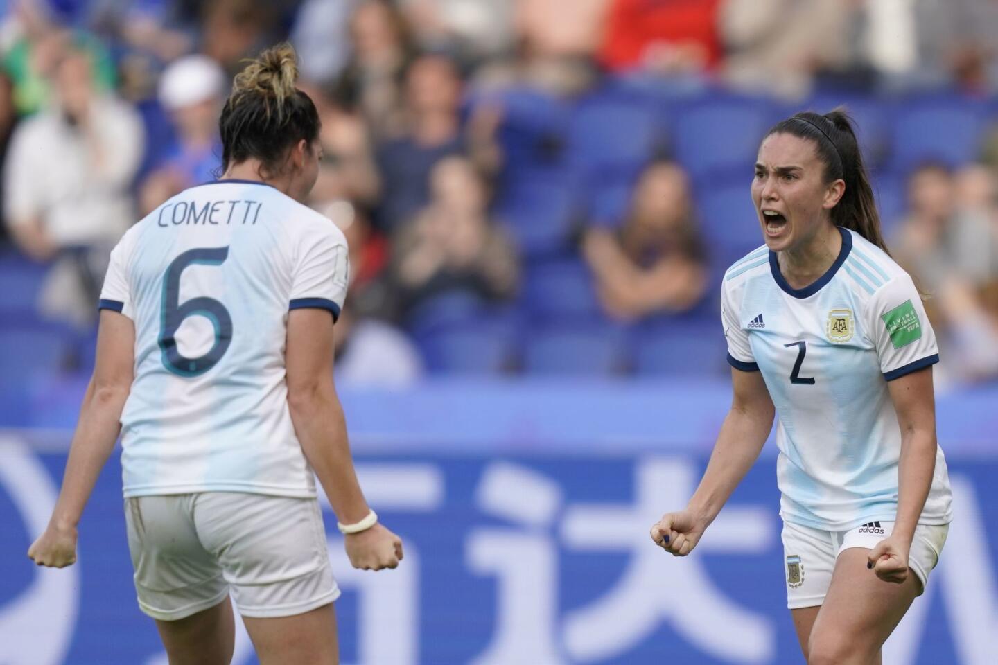 TOPSHOT-FBL-WC-2019-WOMEN-MATCH8-ARG-JPN