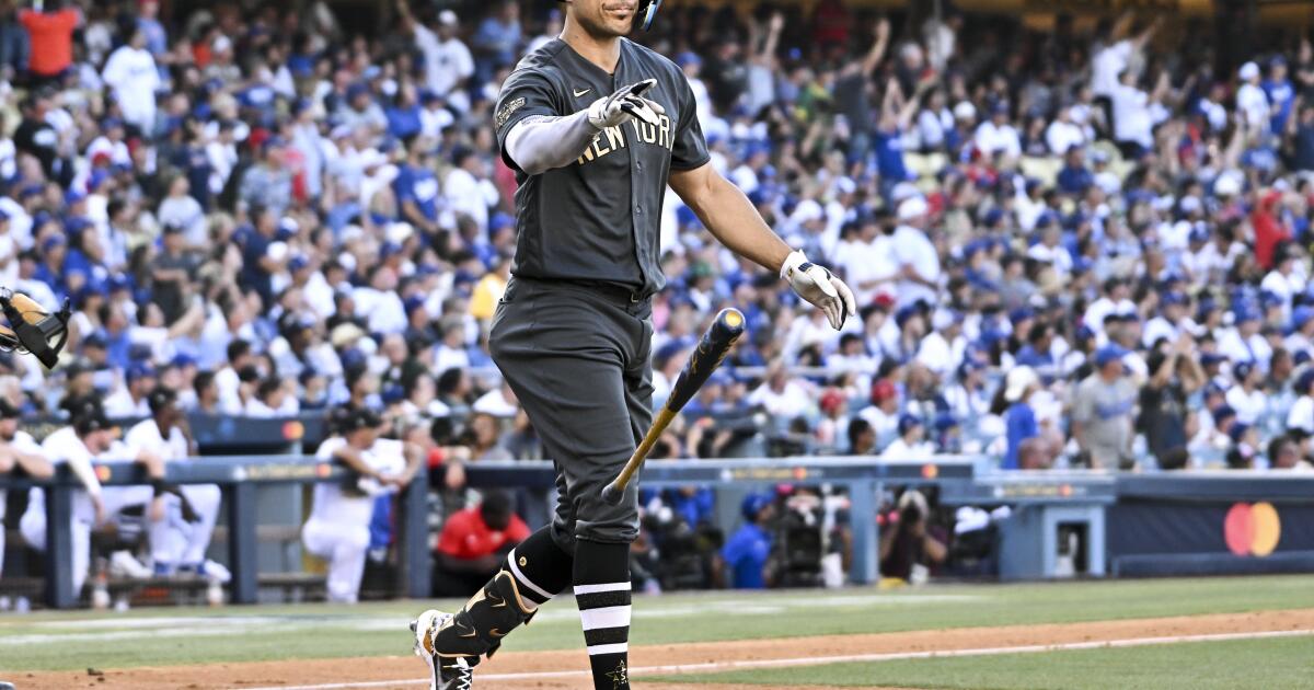 Giancarlo Stanton's clutch home run lands him All-Star Game MVP