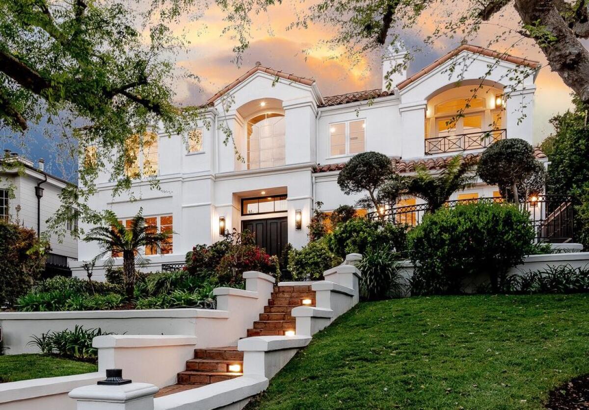 Beverly Hills, CA Luxury Real Estate - Homes for Sale