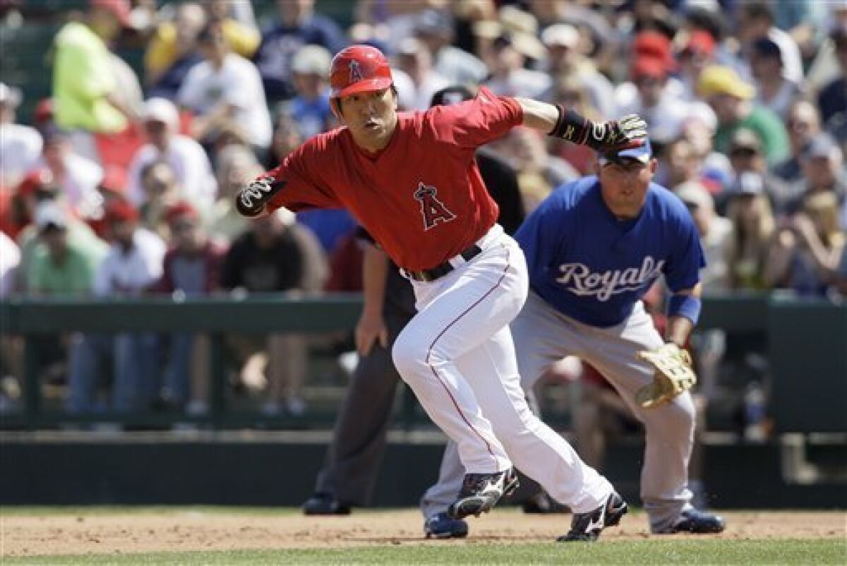 A look at Hideki Matsui's first and last MLB hits 