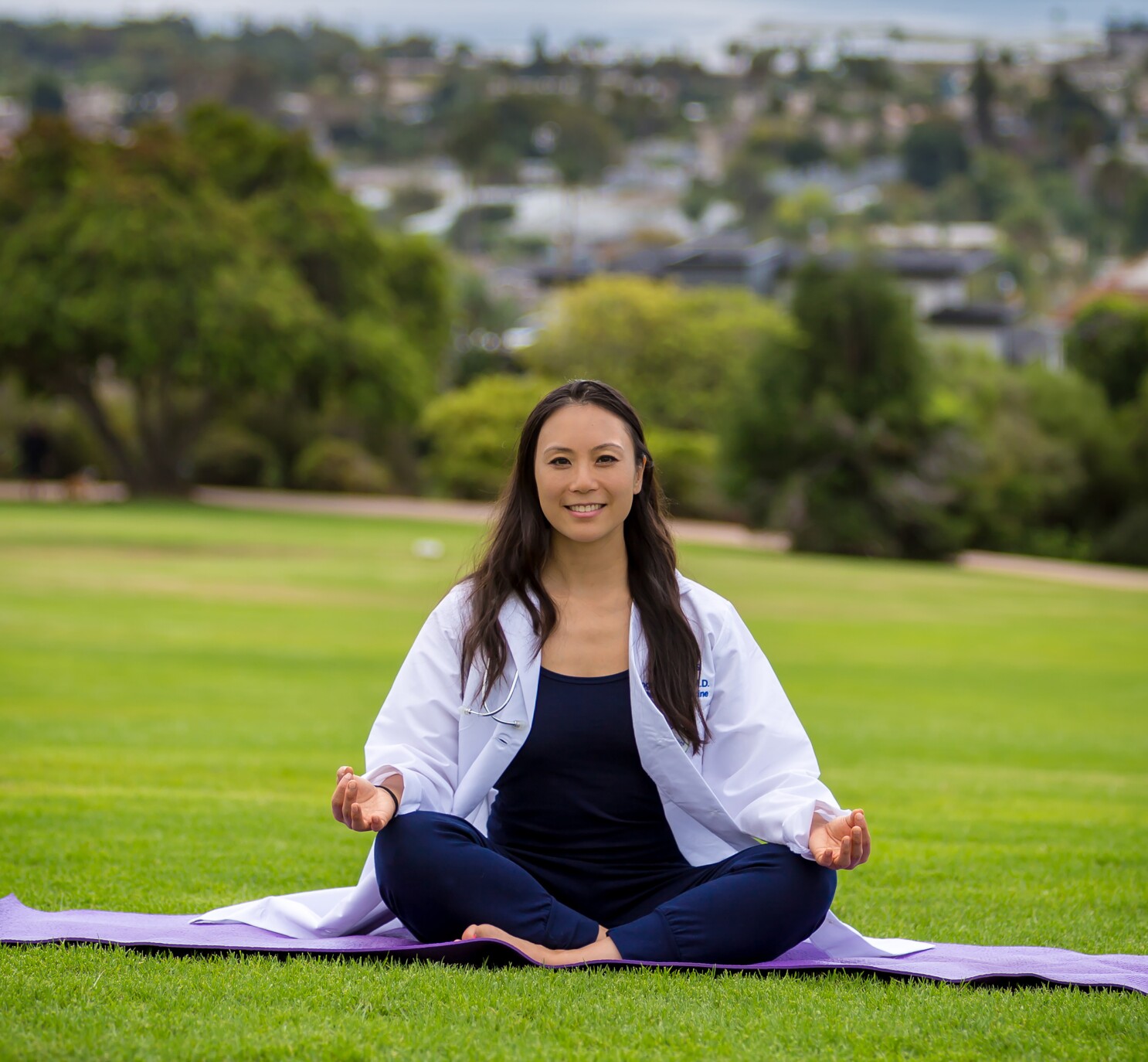 San Diego Physician Creates Yoga How To Book For Those With Disabilities The San Diego Union Tribune