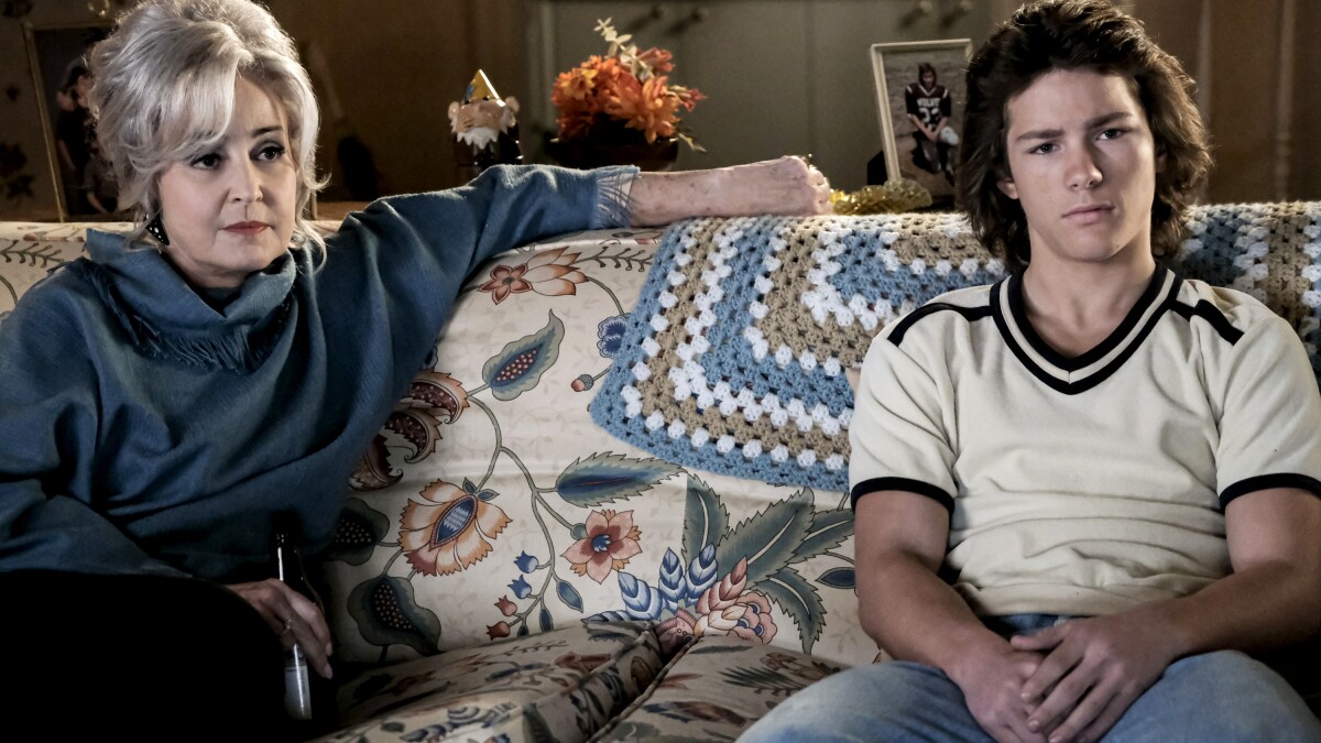 What S On Tv Thursday March 12 Young Sheldon On Cbs Coronavirus Tv Specials And More Los Angeles Times