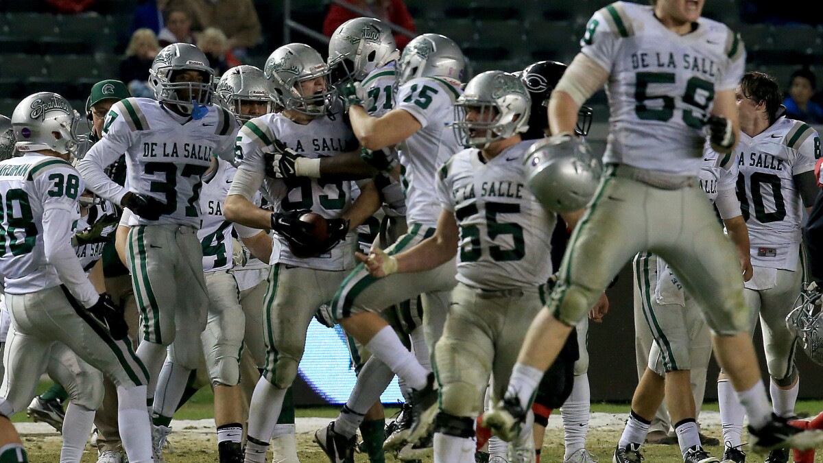 De La Salle Looks For Cracks In St John Bosco For Bowl Game Los