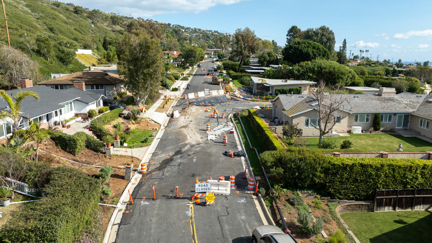 Sliding Rancho 'Unprecedented' expansion of landslides in Rancho Palos Verdes - Los ...