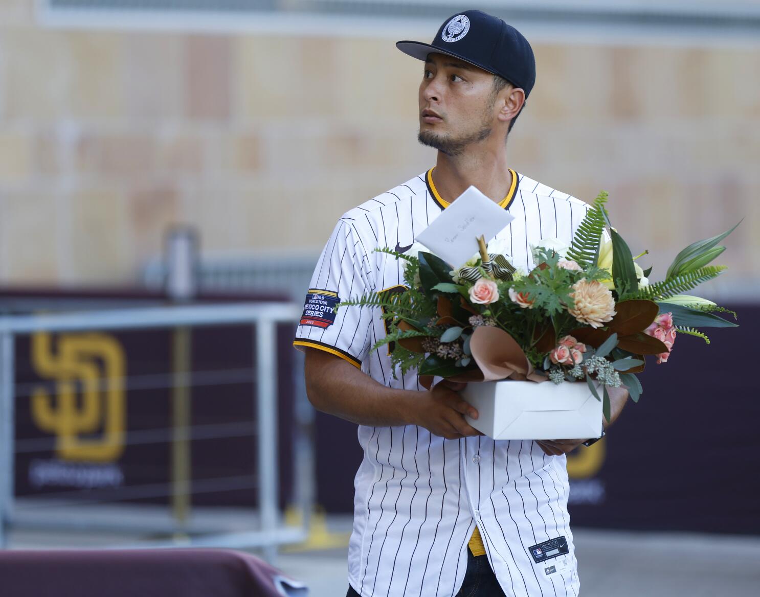 World Series champion Giants receive rings - The San Diego Union-Tribune