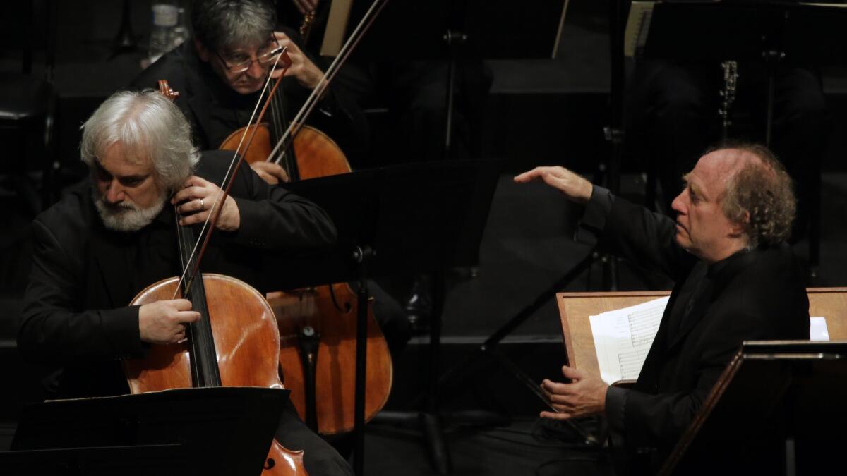 Jeffrey Kahane conducts the Los Angles Chamber Orchestra.