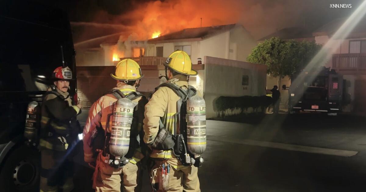 Suspect dies, townhome burns down in Woodland Hills standoff Suspect dies, townhome burns down in Woodland Hills standoff