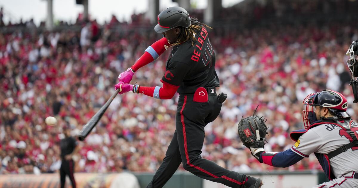 Reds rookie De La Cruz becomes franchise's first player in over 3 decades  to hit for cycle