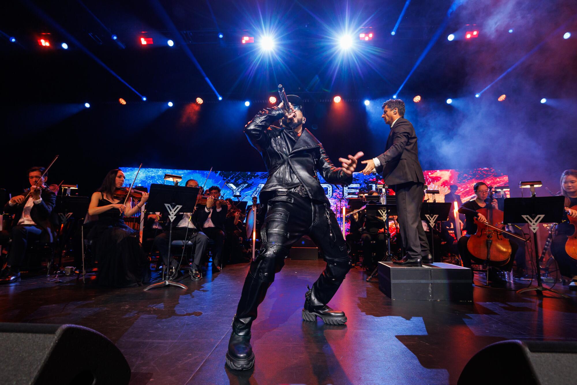 El cantante boricua Yandel agradeció al público latino por el apoyo durante su carrera.
