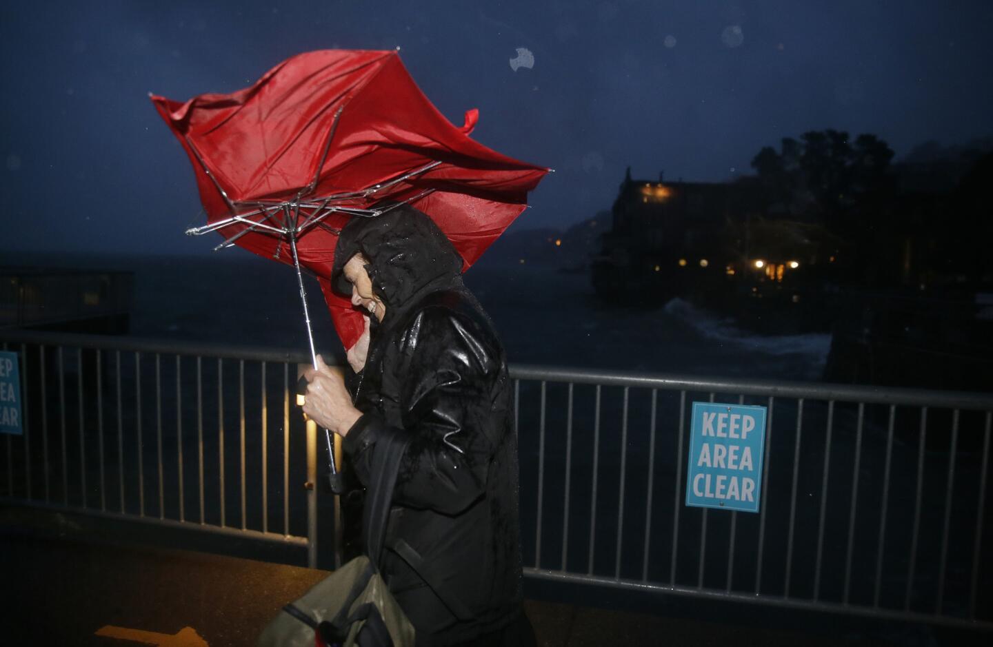Powerful storm pounds Bay Area