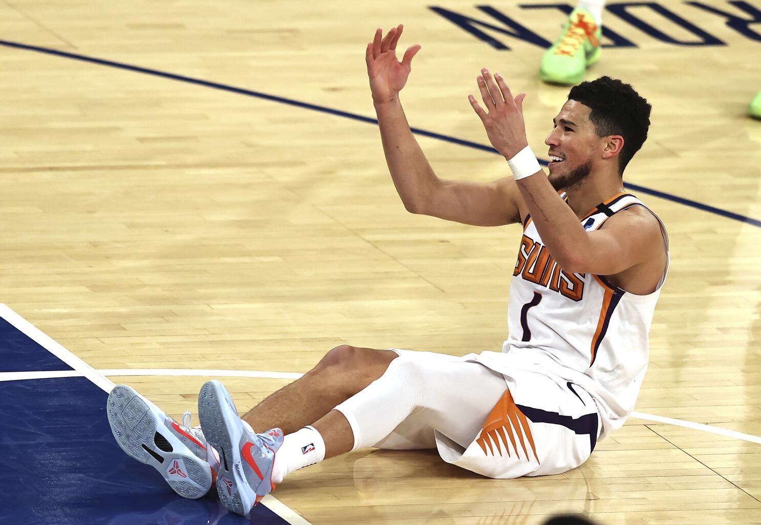 Devin Booker goes off for 36 points vs. Sixers after Ben Simmons