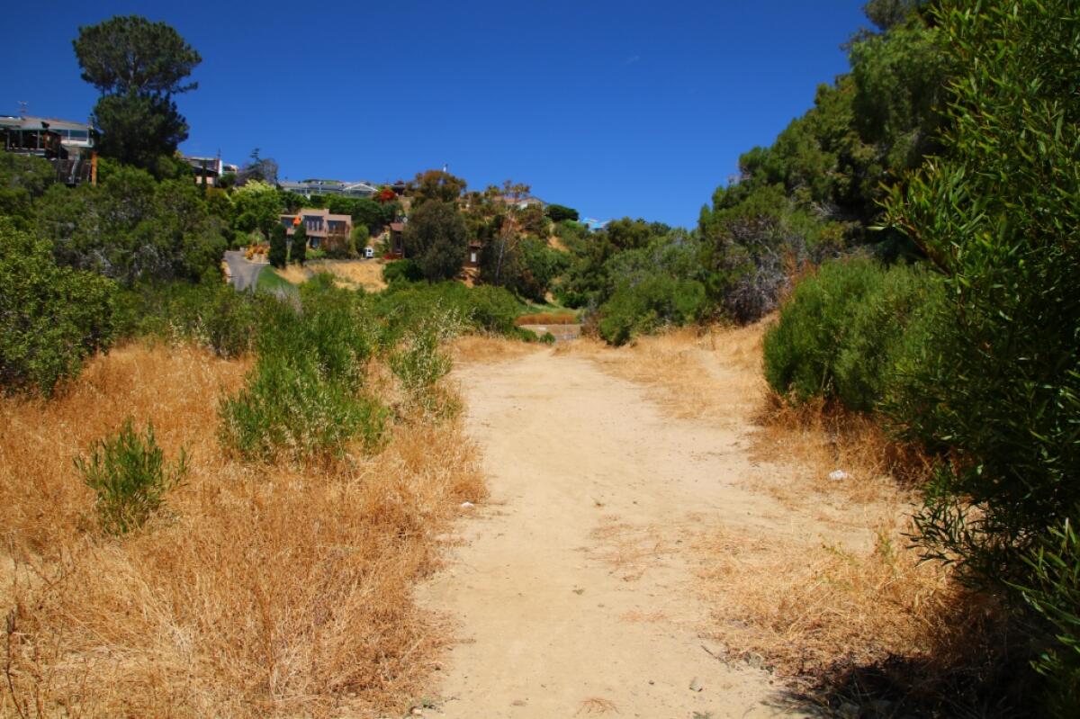 This ¾-acre site along Cañon Street at the northwest end of Avenida de Portugal in Point Loma is to become a pocket park.