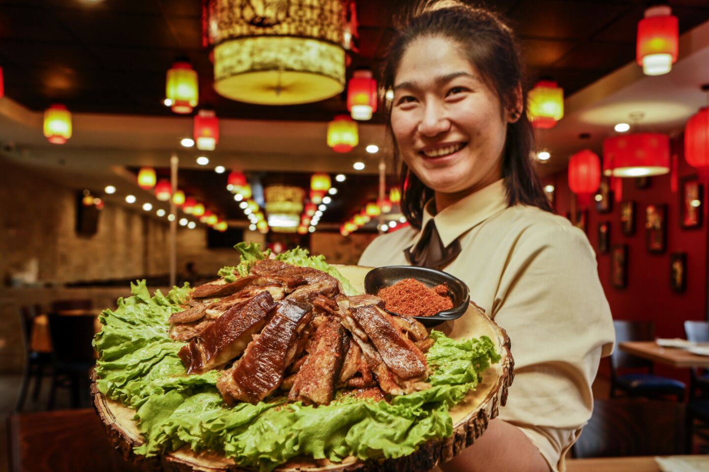 Yao Yao Tian presents smoked lamb chops served the Legendary way.