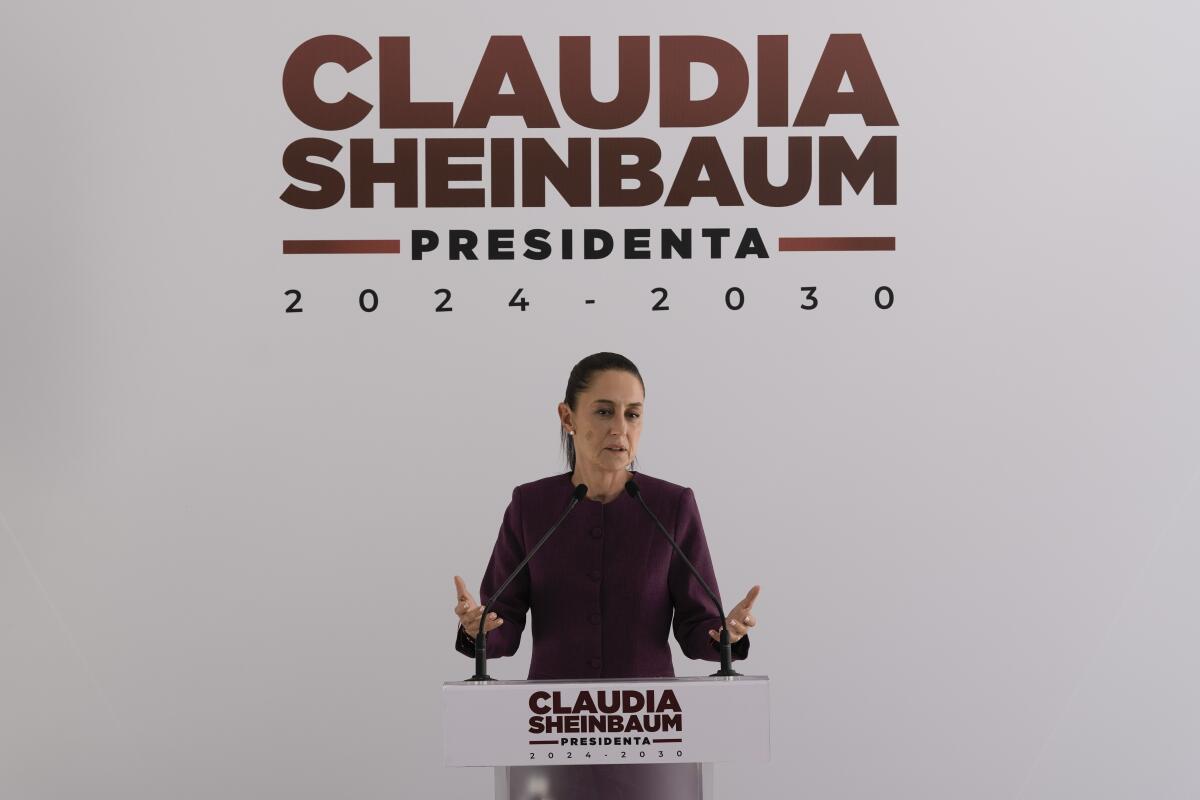 La futura presidenta de México, Claudia Sheinbaum, en una conferencia de prensa en Ciudad de México