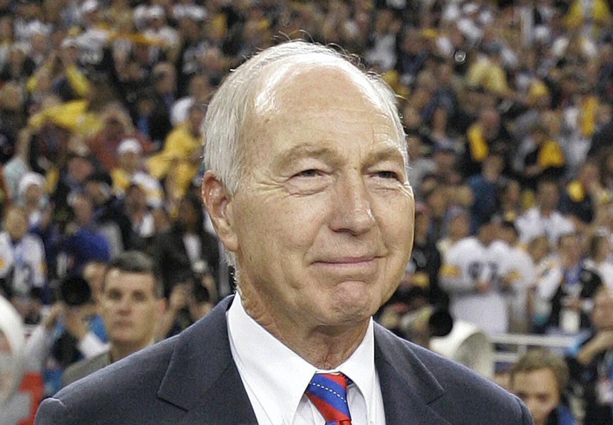 Green Bay Packers legend Bart Starr at Super Bowl XL, between the Seattle Seahawks and Pittsburgh Steelers, in 2006. Starr died Sunday at age 85.