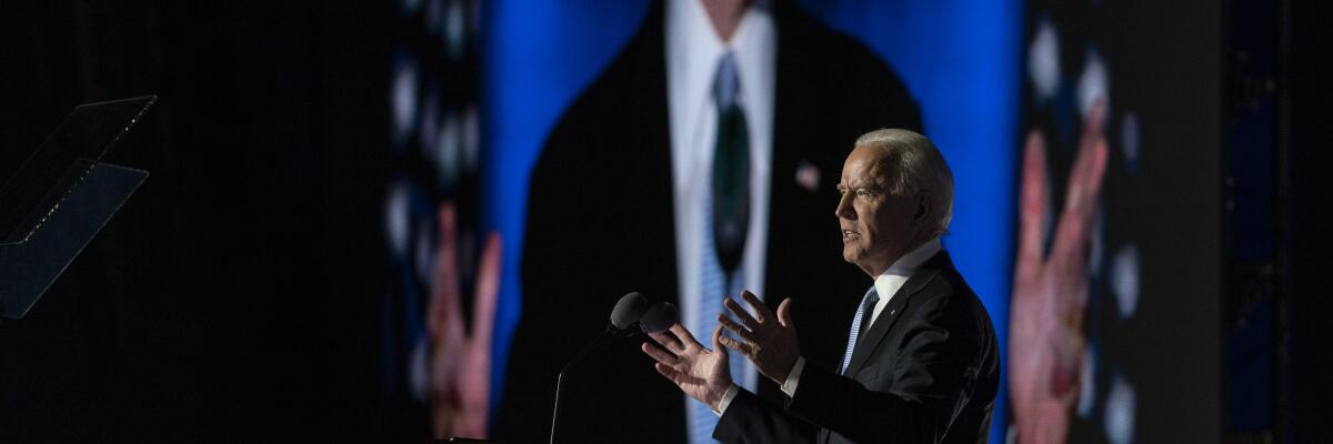 El presidente electo Joe Biden habla, el sábado 7 de noviembre de 2020, en Wilmington, Del. (AP Photo/Carolyn Kaster)