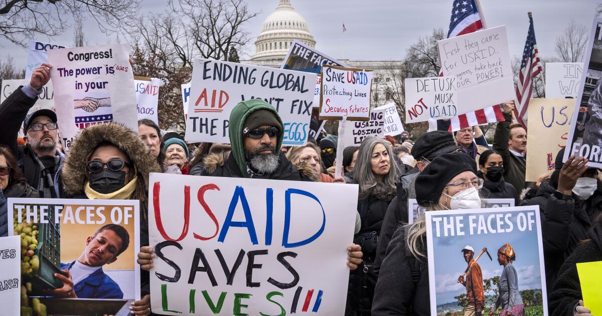 Bir büyükanne şöyle yazıyor: 'İnancını koru. Demokrasi hakim olacak '