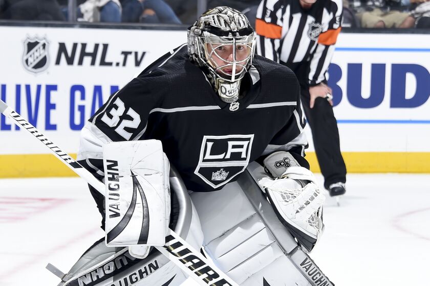 LOS ANGELES, CA - SEPTEMBER 17: Goaltender Jonathan Quick #32 of the Los Angeles Kings tends net during the second period of the preseason game against the Arizona Coyotes at STAPLES Center on September 17, 2019 in Los Angeles, California. (Photo by Adam Pantozzi/NHLI via Getty Images)