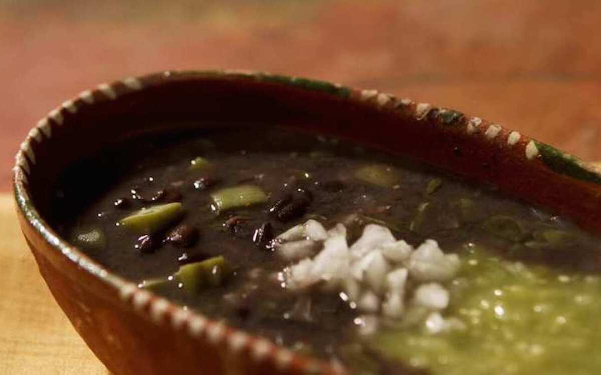 Frijoles Aztecas (black beans with nopalitos)